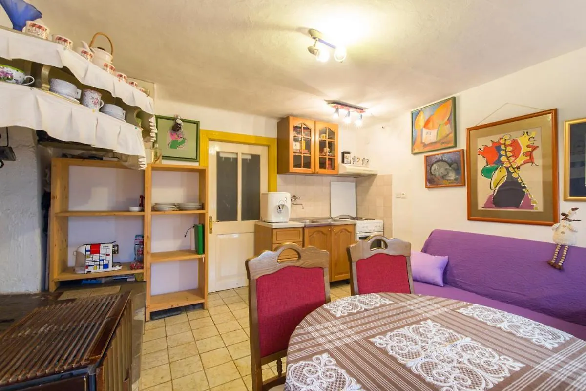 Crni Apartment Drenje   Drenje (Istria)